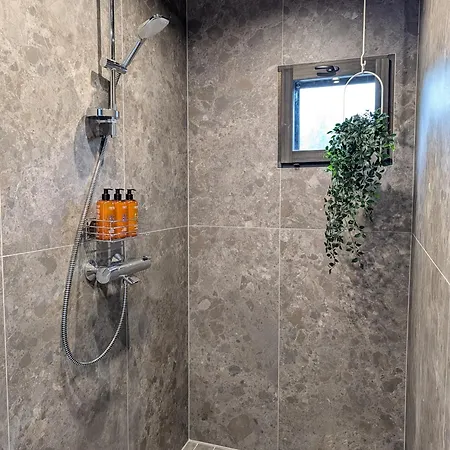 Northern - With Private Jacuzzi And Sauna - Brand New - Near Airport & Santa Claus Village Villa