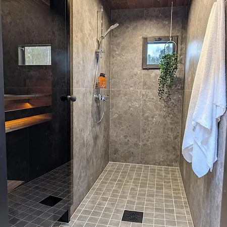 Villa Northern - With Private Jacuzzi And Sauna - Brand New - Near Airport & Santa Claus Village *