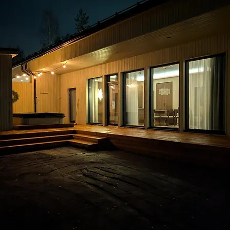 Villa Northern - With Private Jacuzzi And Sauna - Brand New - Near Airport & Santa Claus Village