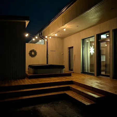 Northern - With Private Jacuzzi And Sauna - Brand New - Near Airport & Santa Claus Village