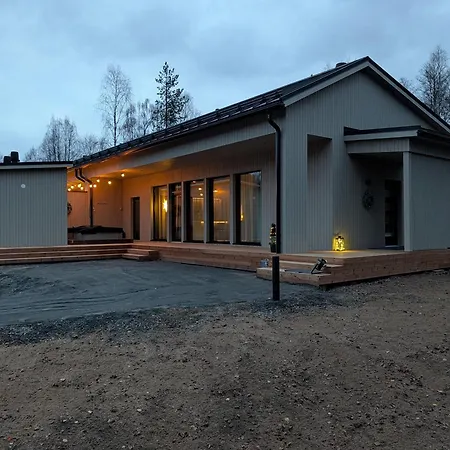 Villa Northern - With Private Jacuzzi And Sauna - Brand New - Near Airport & Santa Claus Village Rovaniemi